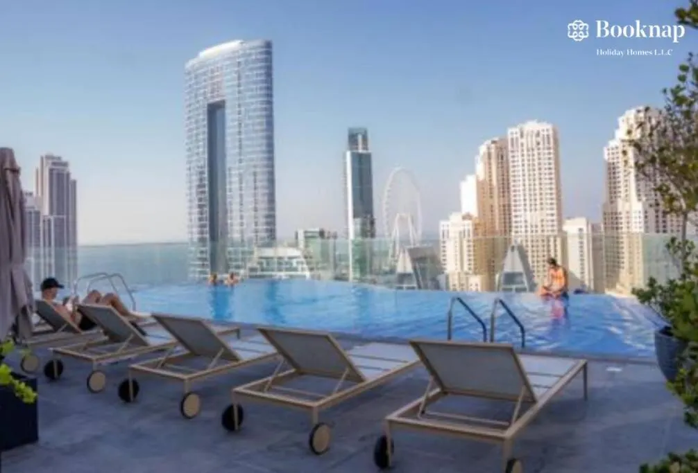 Cozy & Stylish 1 Bhk Apartment At Marina Star Dubai